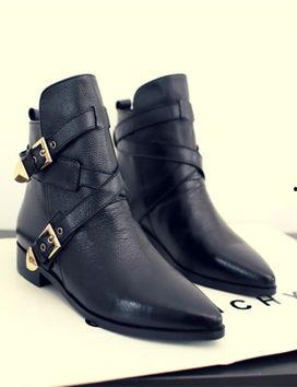 复古马丁靴欧美大牌图片,欧美大牌马丁靴潮流解析